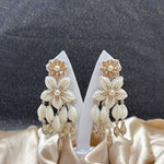 Load image into Gallery viewer, SOFT GOLDEN AURA SET ( EARRINGS, TIKKA, PAIR OF HATHPHOOL, NACKLACE, EARCHAIN )