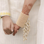 Load image into Gallery viewer, SUNEHRI HANDCUFF