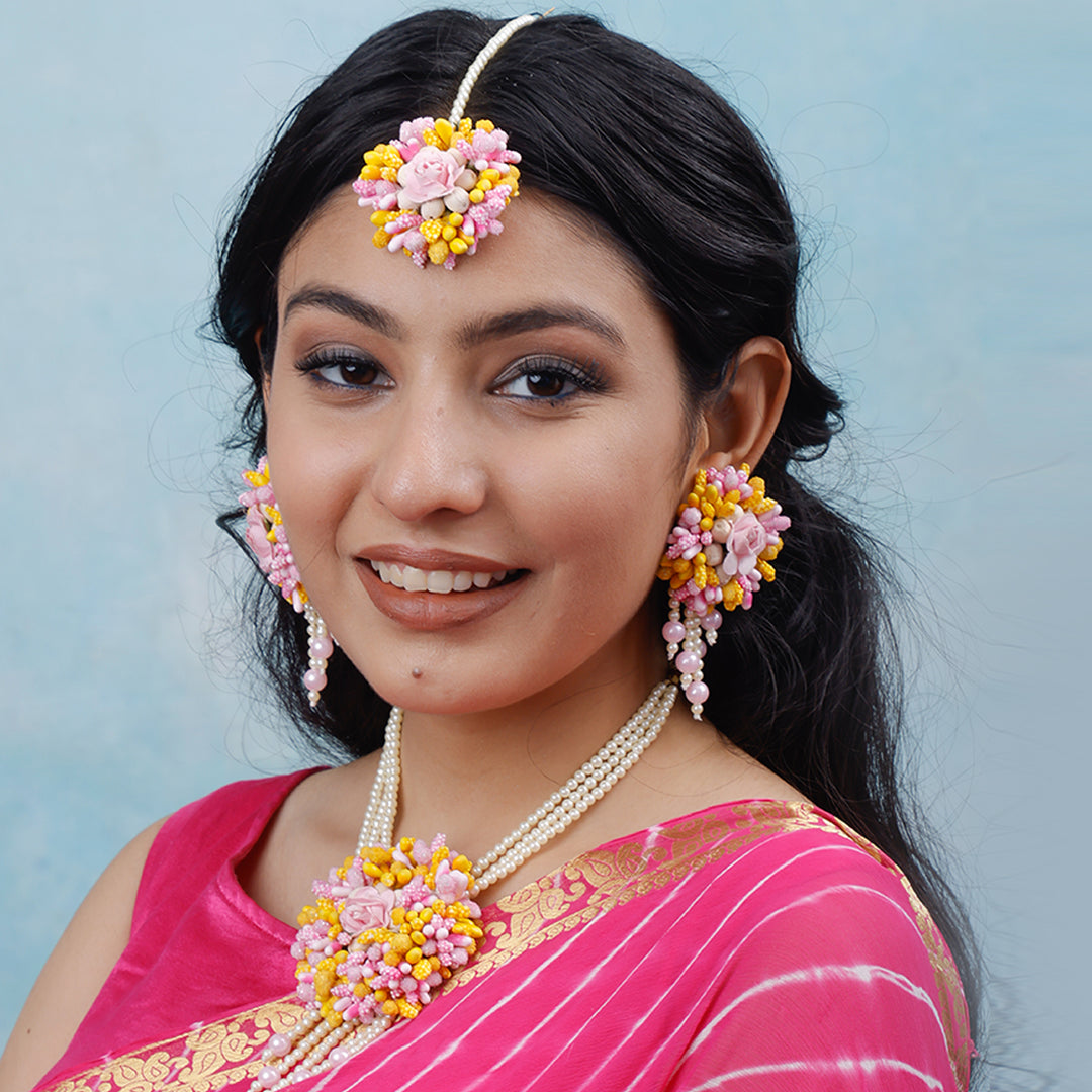 PHOOL SET ( EARRINGS, TIKKA, PAIR OF HATHPHOOL, NACKLACE )