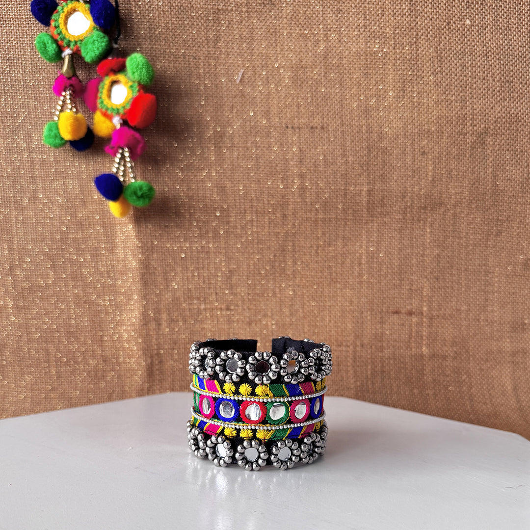 DEVI HANDCUFF
