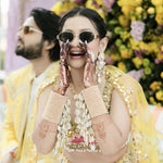 Load image into Gallery viewer, SUNEHRI HANDCUFF