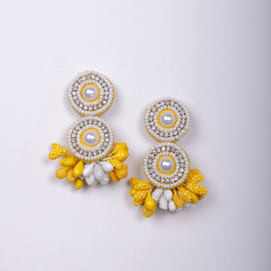 GULABO SET ( EARRINGS, TIKKA, PAIR OF HATHPHOOL )